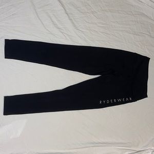 ✨RYDERWEAR SCRUNCH BOOTY LEGGINGS✨